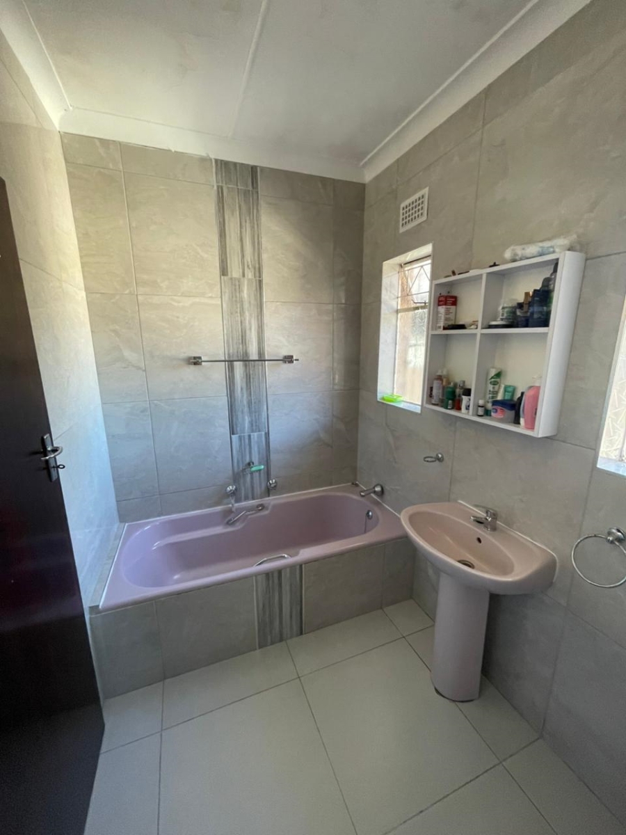 3 Bedroom Property for Sale in Amalinda Eastern Cape